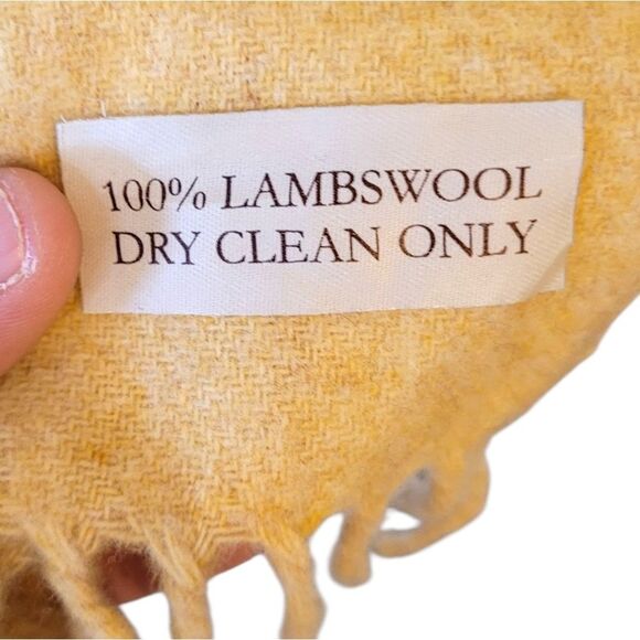 Moon Unisex Light Yellow 100% Lambswool Fringe Scarf - Picture 5 of 5